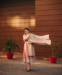 NIMRAT KHAIRA IN AZBANA