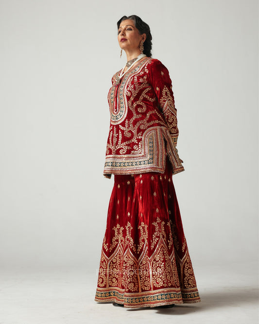 DURR-E-NAAZ