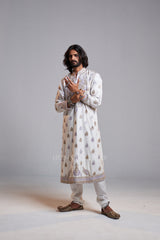 SIDDHARTH BATRA IN AMAAR