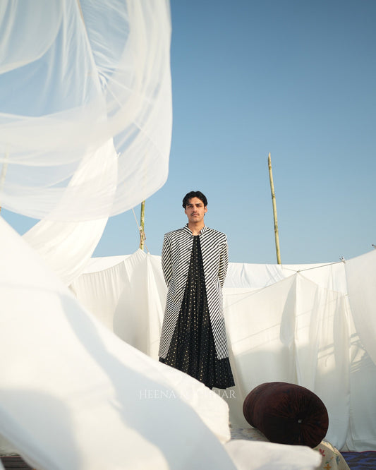 Durr-e-Khaas Sherwani