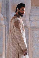 UQAAB