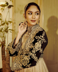 MRUNAL THAKUR IN IZHAAR